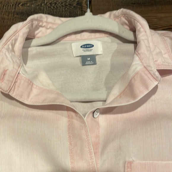 Medium Old Navy Light Pink Button Down Chambray Shirt - Picture 3 of 7